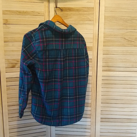 Unbranded polyester flannel shirt size medium - Picture 2 of 2